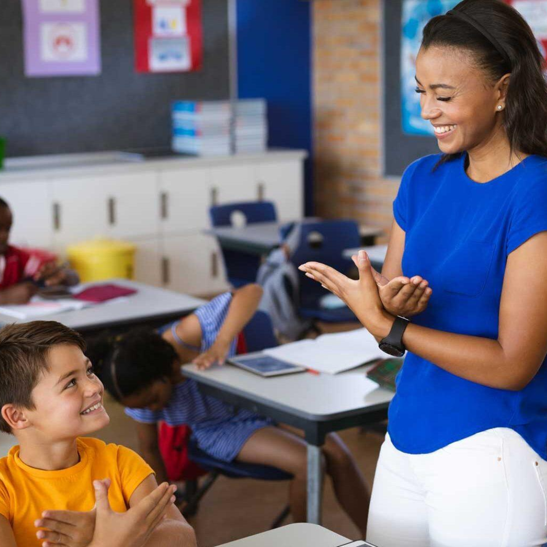 Educação Especial com Ênfase em Deficiência Auditiva