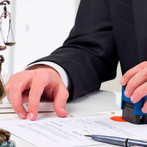Licitações e Contratos Públicos