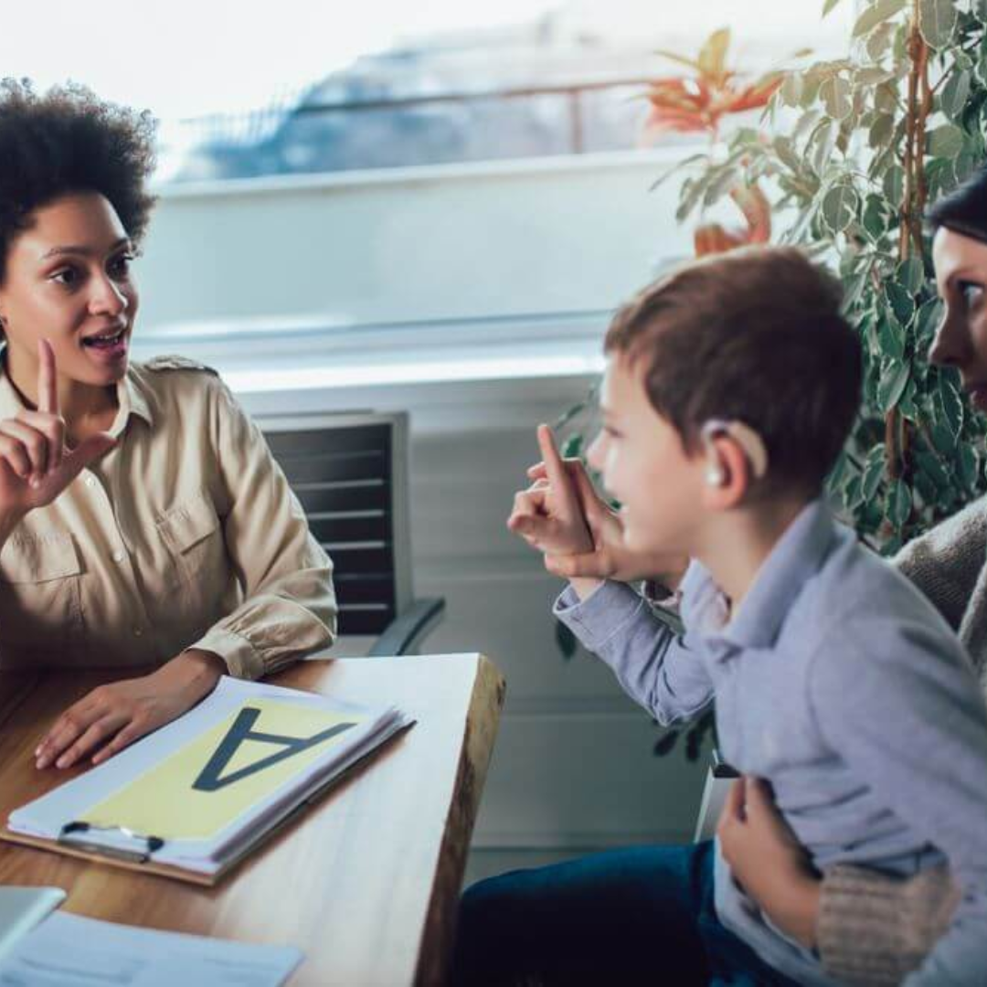 Educação Especial com Ênfase em Deficiência Auditiva e Surdez